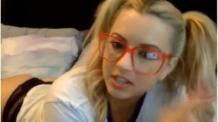 Lexi Belle chats on Cam Webcam