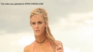 Sports Illustrated former model Brooklyn Decker More on: 18CAMS.CO